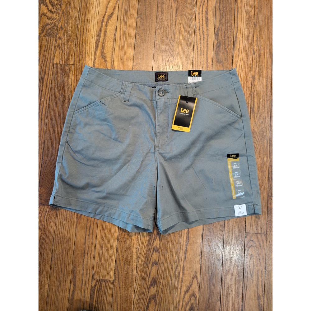 Lee Legendary Fort Green Mid Rise 5 Inch Inseam Chino Shorts Womens 14 NWT